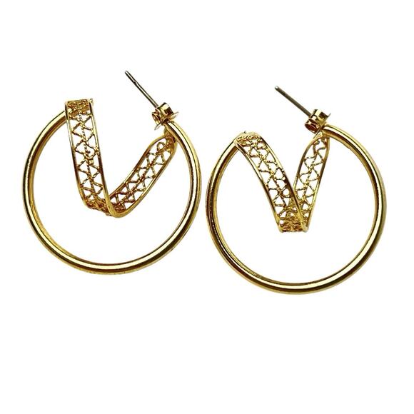 Hoop Earrings Gold Tone Swoop Cutout Spiral Unique Artistic Swirl Filigree Post - Picture 4 of 9